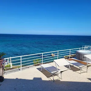 Il Faraglione Lido di Noto
